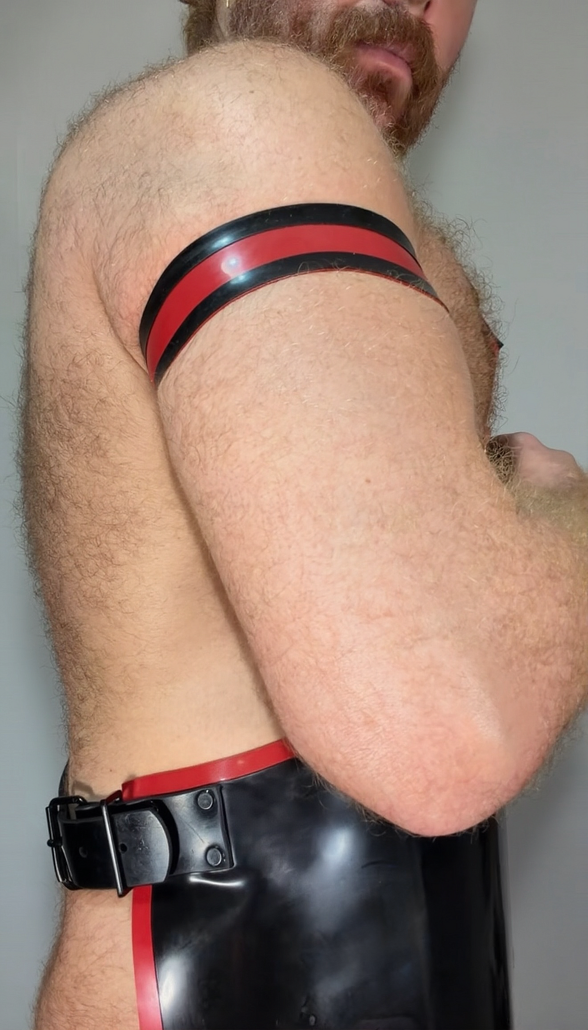 BP-01 / Latex Apron